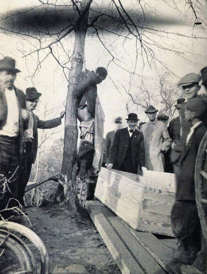thebronzerock's tweet photo. The Klan jury of Mississippi really expect people to believe that the descendants of these devils are trustworthy https://t.co/yWbPnTAjaU