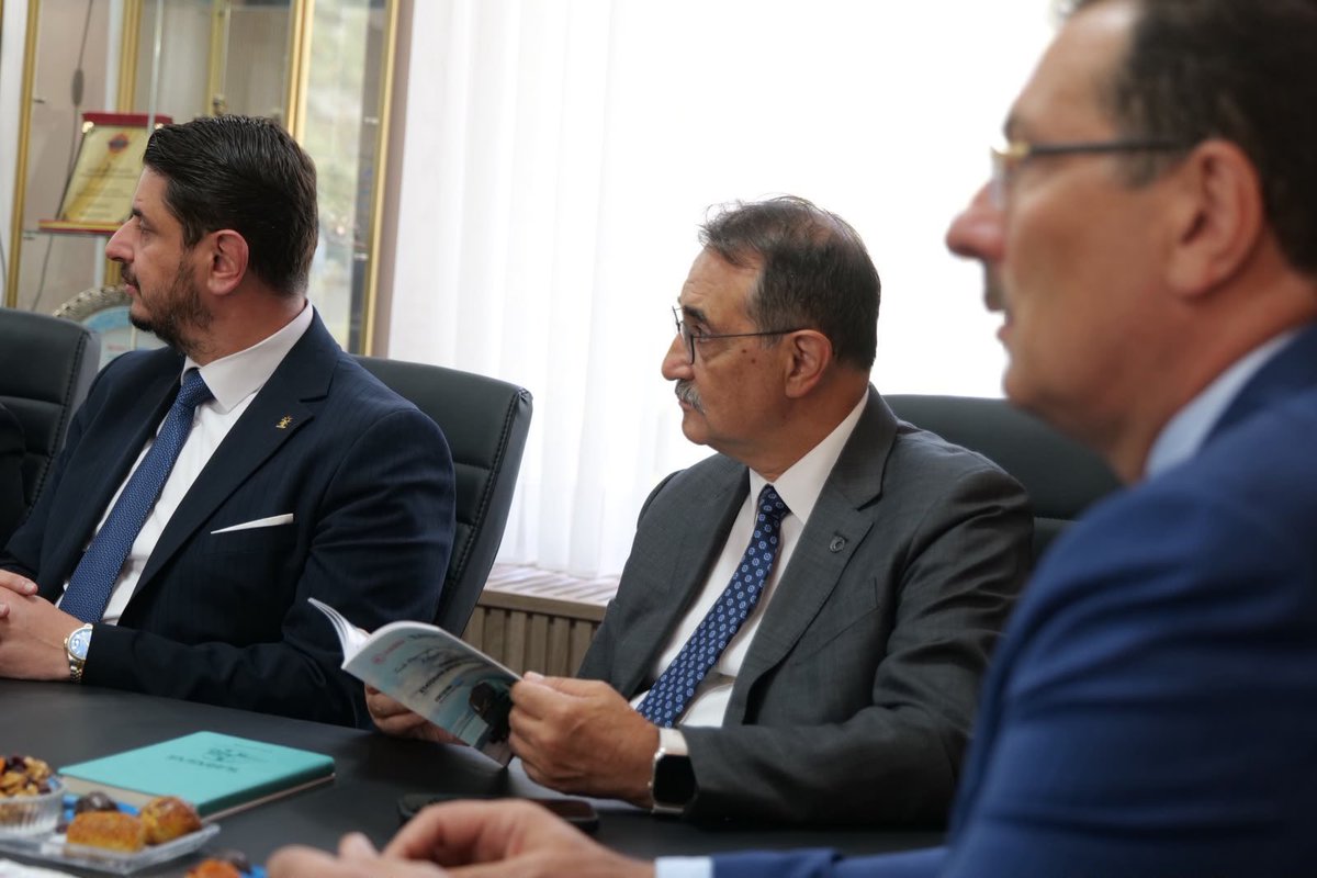 fatih_donmez's tweet photo. Genel Başkan Yardımcımız ve Seçim İşleri Başkanımız Sayın Ali İhsan Yavuz ile birlikte TÜRASAŞ Fabrikamızı ziyaret ederek çalışanlarımızla bir araya geldik.

Şehrimizin sanayi ve üretim gücünü, devam eden çalışmaları ve ülkemizin üretim hedeflerini Bölge Müdür Yardımcımız Sayın Mahmut Erten’ ile birlikte değerlendirdik.

Emekleriyle ülkemizin kalkınmasına katkı sunan tüm TÜRASAŞ çalışanlarımıza teşekkür ediyoruz.