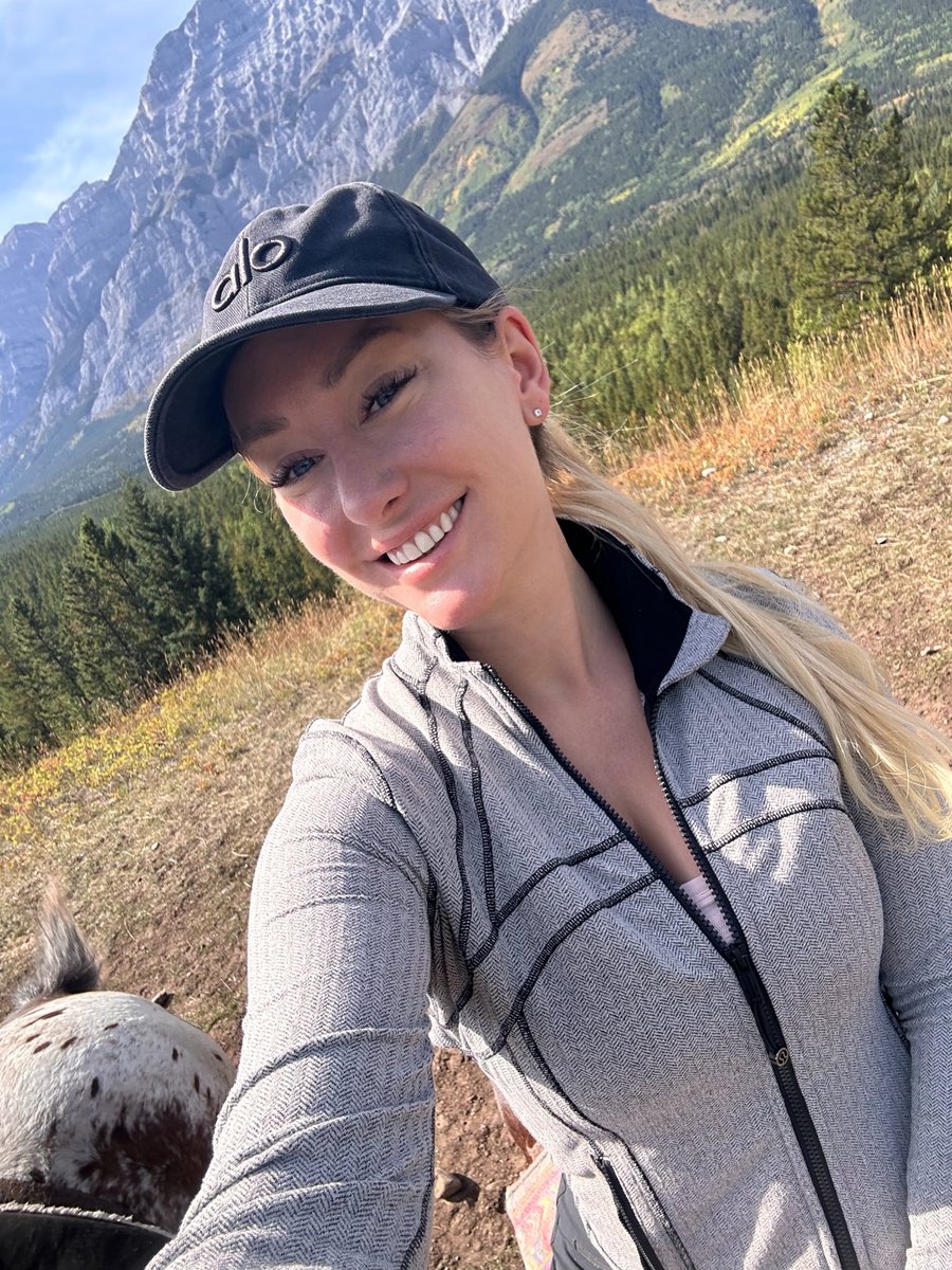 MadisonwinterTo's tweet photo. Trail rides in the mountains 🏔️ https://t.co/n5k2YIPIZI