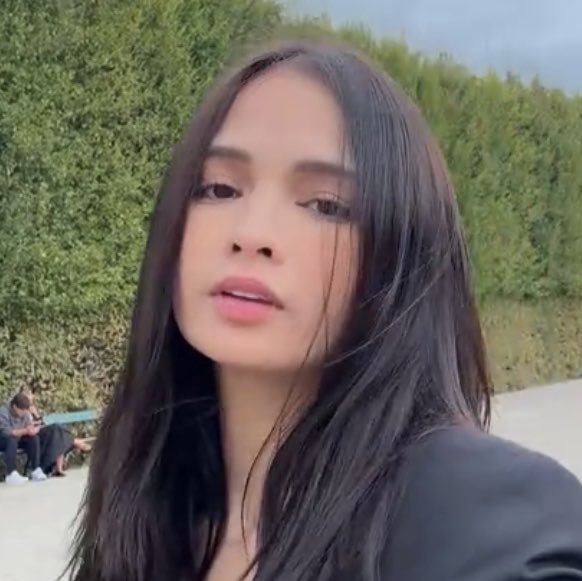 s_olenee's tweet photo. SOBRANG GANDA MO https://t.co/3jYQQ51Ym2