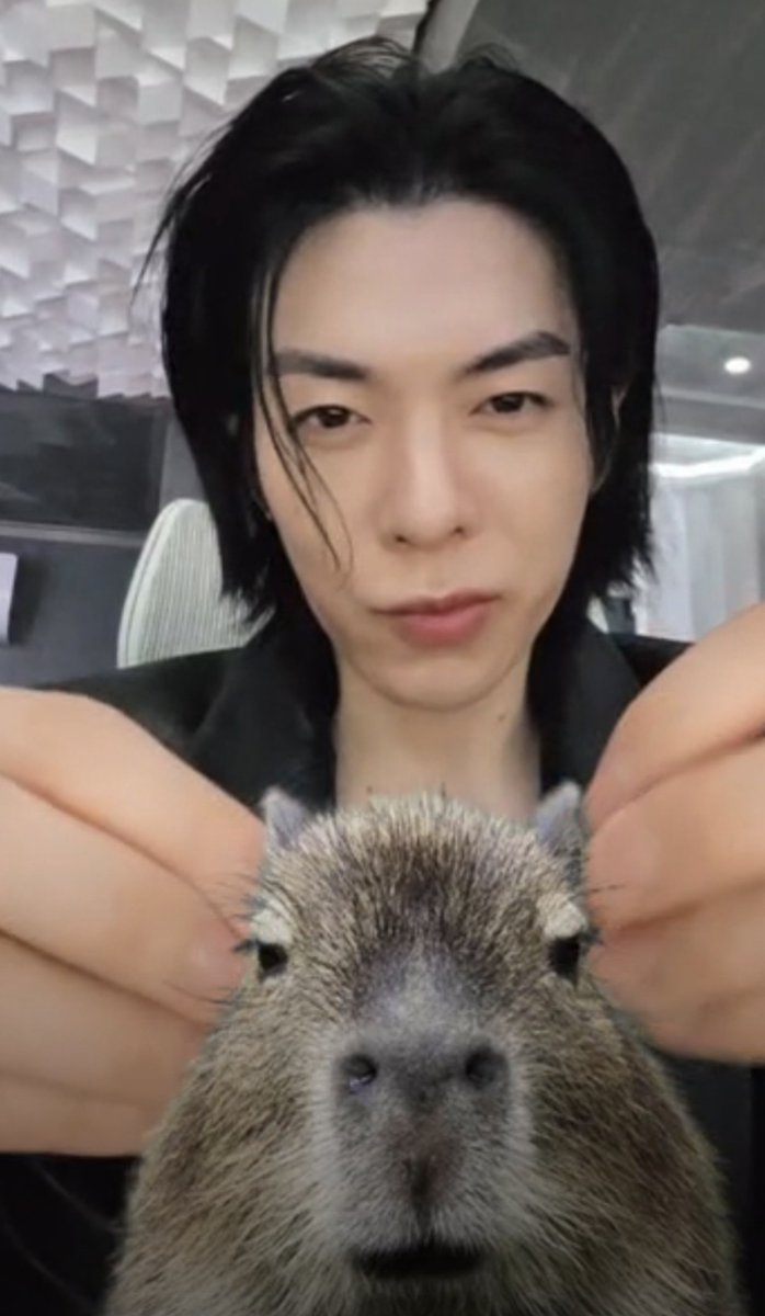 kkomangim's tweet photo. 바라와재호 https://t.co/hVkfbwqRkc
