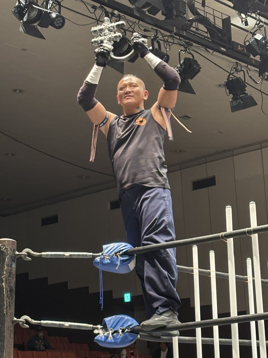 wwafc1's tweet photo. メインイベント
蛍光灯4面タッグデスマッチ
竹田誠志&amp;櫻井匠
#bjw https://t.co/jnoyll2pp8