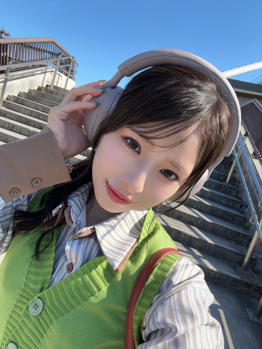nono_philosophy's tweet photo. 今年もたくさんのお祝いをありがとうございます！

活動を終えてからも、温かい言葉を贈ってくれたり、ケーキや美味しいご飯を食べてお祝いしてくれたり、私はとっても幸せ者です🍀

私もいつまでも、みんなの幸せを祈っています！元気でね🪷⊹܀˙ https://t.co/4LsK0g5dhO