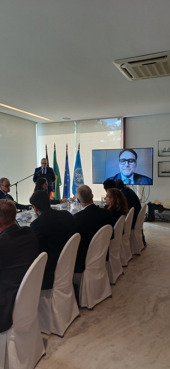 BEembassyBrazil's tweet photo. Em 10/09, realizamos com a @unodcprt o seminário sobre rotas e padrões do tráfico de cocaína entre a America Latina/Caribe e a 🇧🇪. O encontro reuniu autoridades brasileiras e europeias e reforçou a cooperação Bélgica-Brasil no combate ao crime organizado. #LegalFast https://t.co/7yrm1YQGcE