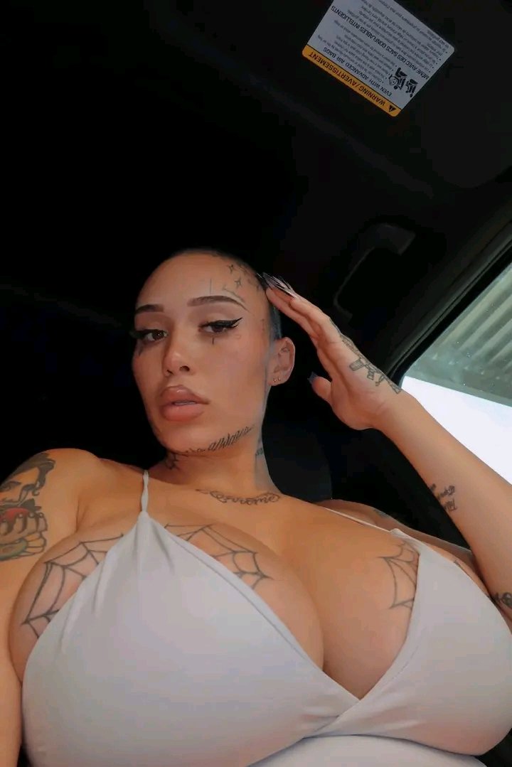 dazistorm's tweet photo. Rate me from 1-10??💗🌸 https://t.co/kaq7e7gUqK