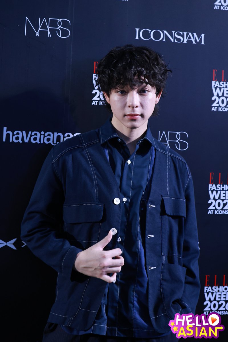 Hello_asian's tweet photo. ยิ้มเท่ห์ๆ จากเจ้าเด็ก 

#ELLEFashionWeek2026xBas
#บาสเด็กอ้วนที่แท้จริง 
#ELLEFashionWeek2026
#EFW26ATICONSIAM 
#SeeYouAtTheTent https://t.co/riq6eazGh2