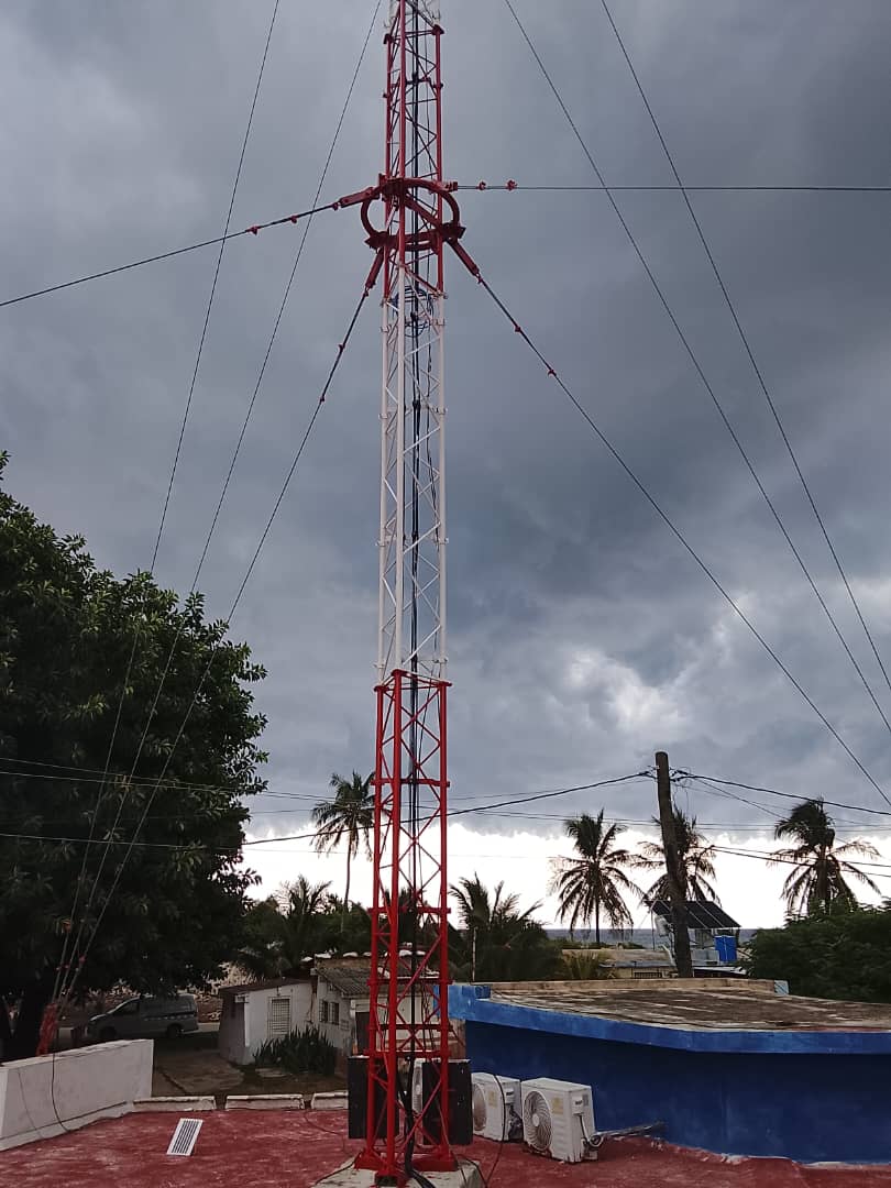 NapolesYury's tweet photo. Una nueva Radiobase de telefonía móvil comienza a funcionar en Playa Baracoa #Bauta #Artemisa. #ArtemisaJuntosSomosMás #EtecsaTeAcompaña https://t.co/BQHDR4cz6m
