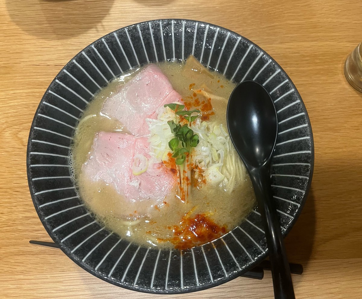 dkee_10's tweet photo. ラーメン食った。美味しかった。 https://t.co/noFfjD1p5b