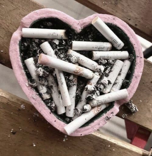SleeppyGuy's tweet photo. Morning cigarettes everyone https://t.co/CBuOImbjEx