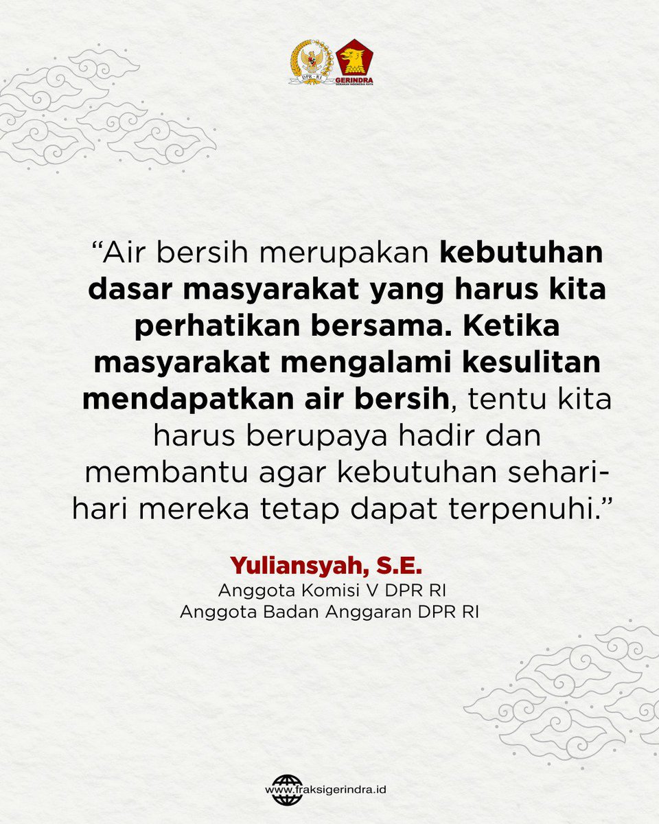 Fraksi_Gerindra's tweet photo. Anggota Komisi V DPR RI, Yuliansyah, menyalurkan bantuan air bersih gratis kepada masyarakat di sejumlah wilayah Kecamatan Sungai Kakap, Kabupaten Kubu Raya, Kalimantan Barat, yang mengalami keterbatasan akses air bersih di tengah musim kemarau. https://t.co/cJiCZT3IU1