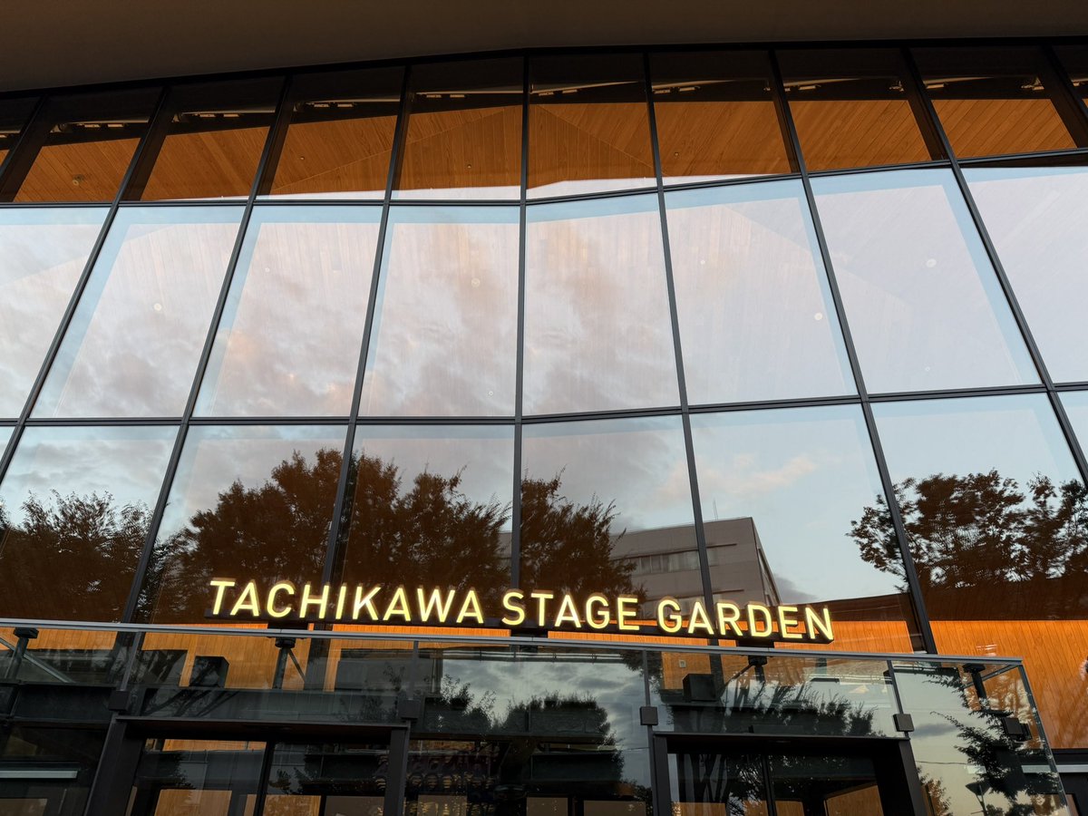 ExpressTwilight's tweet photo. Morfonicaのライブ行ってきた！セトリは最高でしたね〜。 https://t.co/Oka0FL45xv