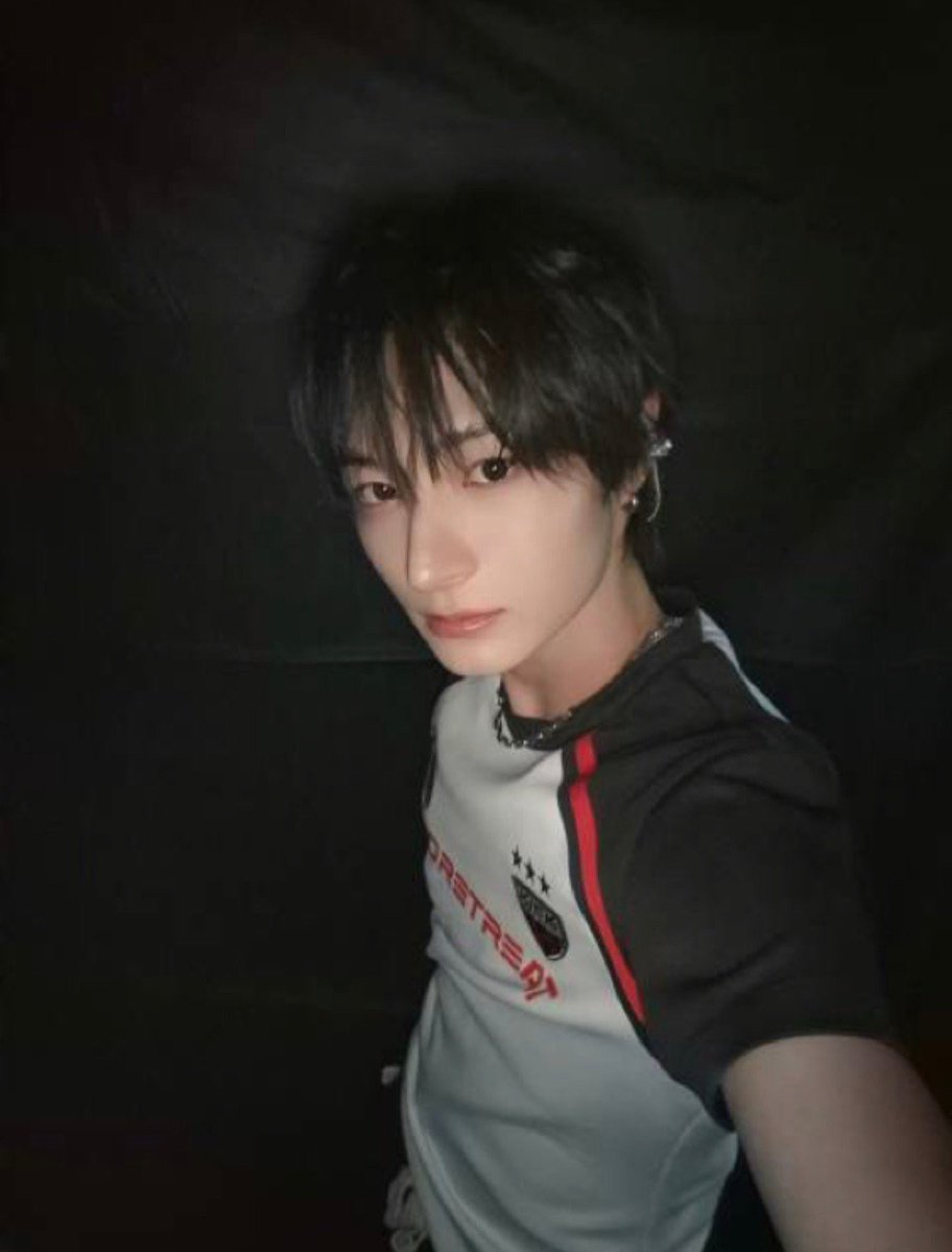 comhomme_'s tweet photo. 동화 팬즈…🫡 https://t.co/umJB4zHWmh