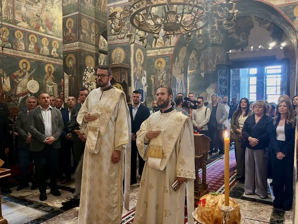 DecaniMonastery's tweet photo. Nativity of the Most Holy Theotokos Solemnly Celebrated in Gračanica

The feast of the Nativity of the Most Holy Theotokos, traditionally known as Mala Gospojina, and also observed as the Day of the Municipality of Gračanica, was solemnly celebrated with the Divine Liturgy at Gračanica Monastery, followed by a festal procession through the streets of the town and the blessing and cutting of the slava bread in front of the municipal building.

The Divine Liturgy was celebrated by Father Jovan Cvetković, with the concelebration of local clergy and the prayerful participation of the sisterhood of Gračanica Monastery.

In his homily, Father Jovan recalled the example of the Holy and Righteous Ancestors of God, Joachim and Anna, emphasising the power of prayer, patience and repentance in the life of every Christian.

Following the Divine Liturgy, a large number of faithful took part in the solemn procession through Gračanica. The celebration concluded in front of the municipal building, where the festal bread was blessed and cut, bringing together the Church and the local community in prayer and thanksgiving.

#SerbianOrthodoxChurch #Kosovo
