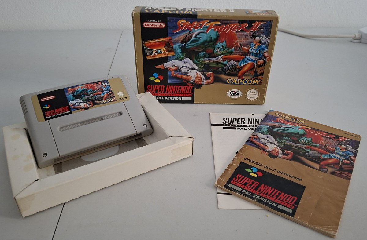 ClaudioCorli's tweet photo. @TioSetsu @Gaming_For_Ages Never saw a PAL SNES release without the "PAL Version" embedded in the SNES logo. For reference this is a legit launch game. https://t.co/DzaF7k0jer