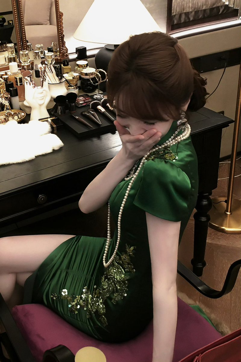 lrdscent's tweet photo. 아 진짜 옆에 지나가면 난초 향 날 거 같음 https://t.co/Jx4mA9WX0i