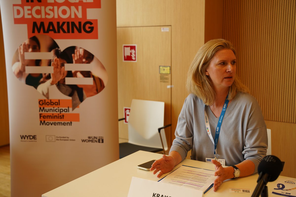 uclg_women's tweet photo. 📌#OIDP25

🗣️ Justyna Ożóg, from @krakow_pl tells us more about the City's School Participatory Budget:

💬 It started in 2020 w/ 3 schools, and now there are 62 schools. It's a part of our youth social policy. We want to give promises to the young people. https://t.co/3sLz7txDJ3