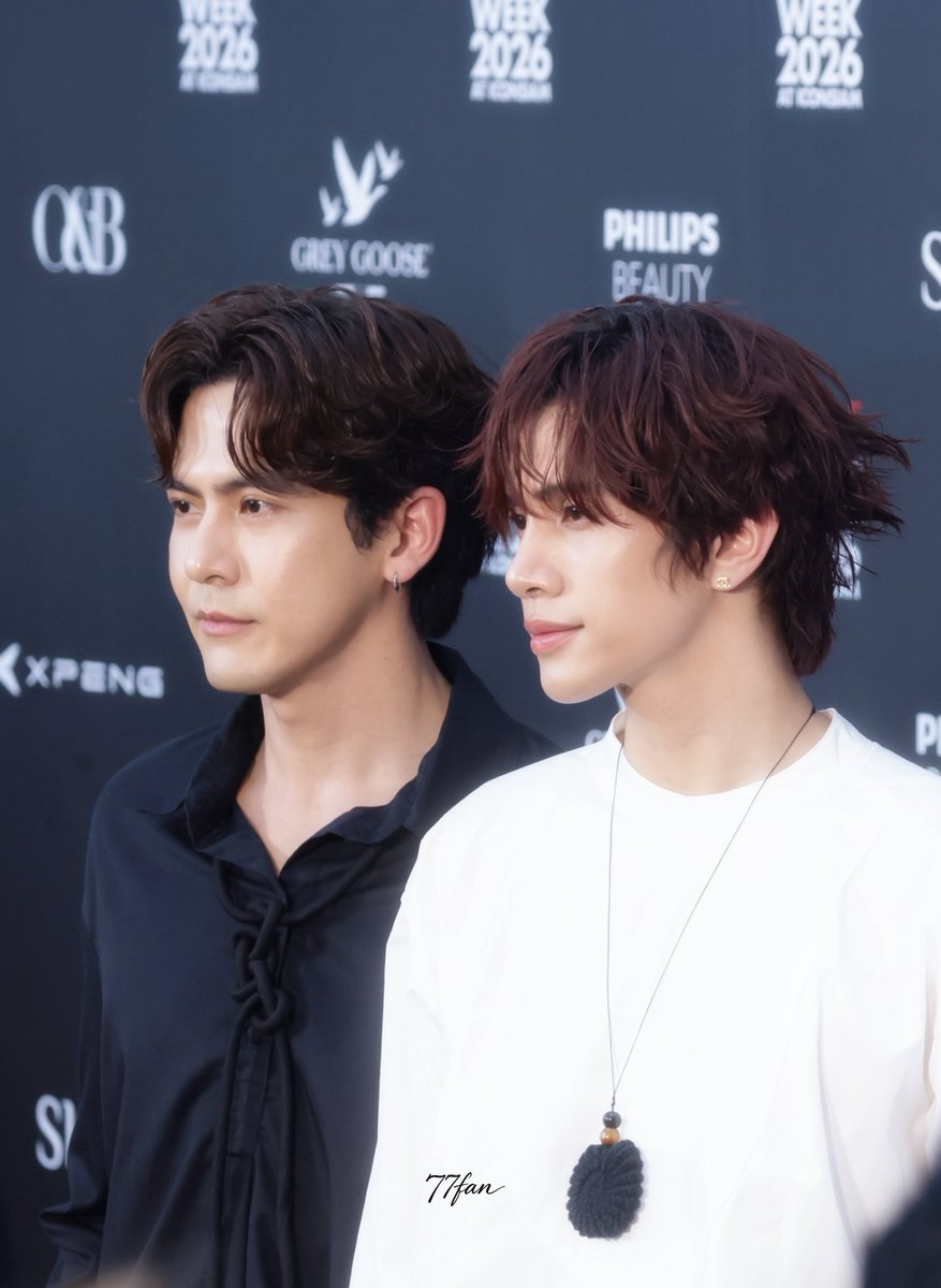 77fan0718's tweet photo. 🫰🏻@Toey_Pongsk @wooooyd 
#ToeyPhoom 
#ELLEFASHIONWEEkxNOUR https://t.co/YKHrHTgnyd