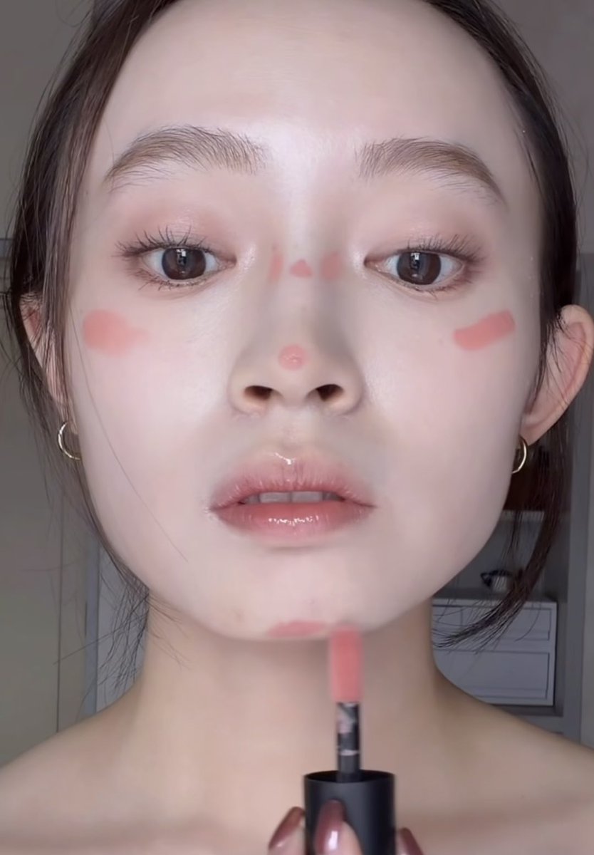 MyStore_nd_Coll's tweet photo. 🌷NARS บลัชสีbehave คือสีที่ถูกต้องทิสุด ชีจะชมพูออกติดส้มนมพีชๆหน่อยๆ ปาดให้มันอมชมพูนัวทั้งหน้าไปเลออ ยังไงก็รอดด!!🍑👀￼

#แต่งหน้า #รีวิวบิวตี้ #ปรุงจืด #บลัชออน 
#พาเลทตา #พาเลท #ครีมบลัช #สอนแต่งหน้า https://t.co/xzqKm69uqO