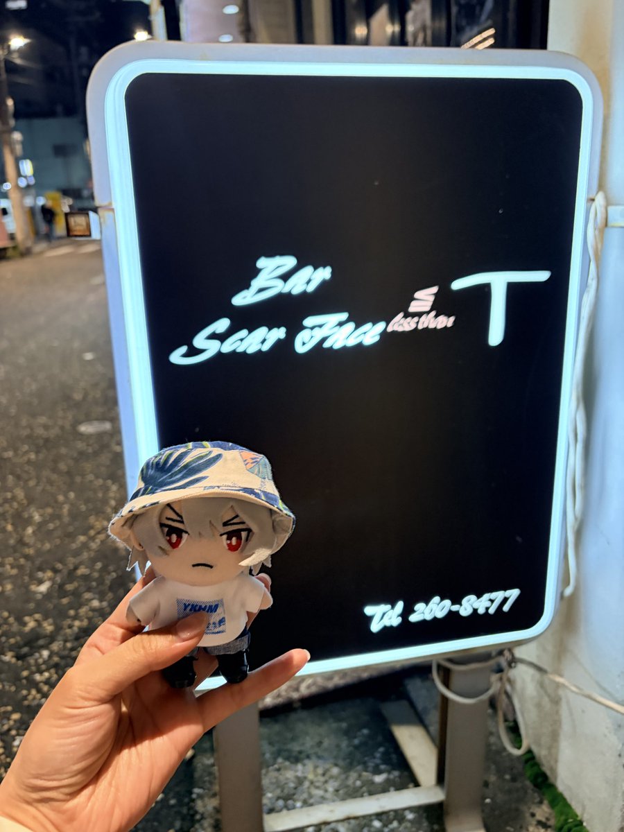 Mint_chocochips's tweet photo. Scarfaceのバーに来ました🙌🙌 
@bar_scarface https://t.co/BDfIoZaGOc