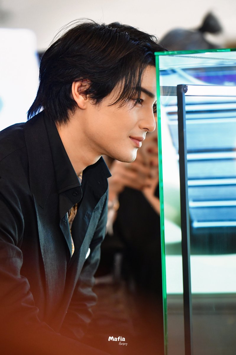 MafiaNursery's tweet photo. 22.09.26 | @Nnattawin1 

“ ไม่เจอนานหล่อขึ้นมาก ✨ ” 

{ #ApoNattawin ; #apocolleagues }
#BangkokWatchWeek2026xAPO
#Piaget #PiagetPolo79 https://t.co/qyWpPRRMMv
