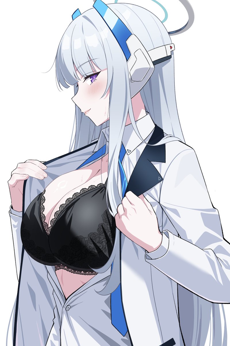 Reia_76's tweet photo. but, the black bra is hawt 😭 https://t.co/EGejtRuLla