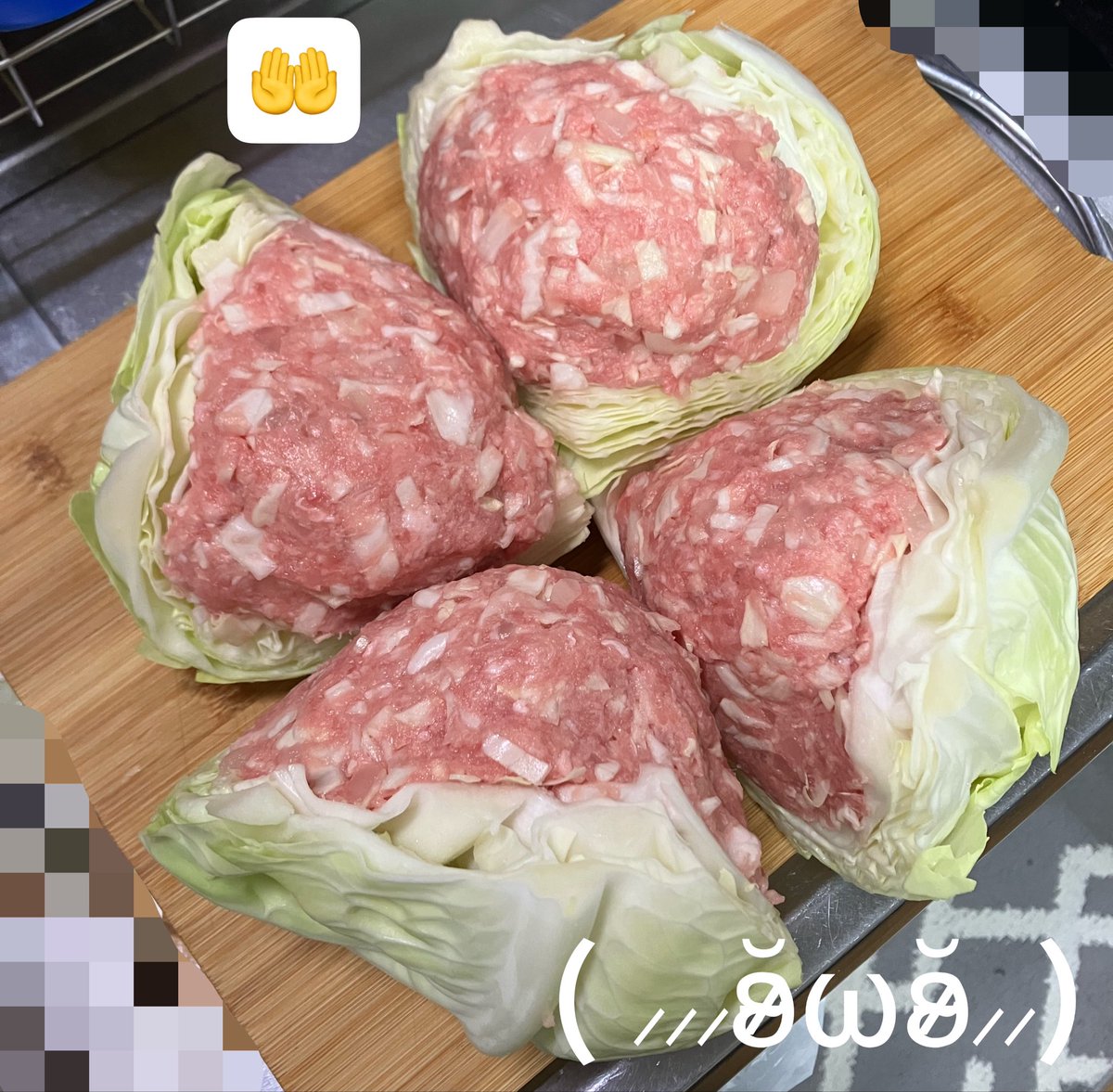 harapeko_iam's tweet photo. 今日の夜ご飯は
巻かないロールキャベツ🥬
お昼のコンソメスープを再利用（｡･ω･｡）
刻んだ玉ねぎやらなんやらたくさん飛び散っていたのでモザイクかけました_(:0｣∠)_

たくさんお野菜取れるのいいჱ̒⸝⸝•̀֊•́⸝⸝)♡

2026.9.22 tsu

 #夜ご飯 #ロールキャ��ツ https://t.co/eNT6vv6DKH