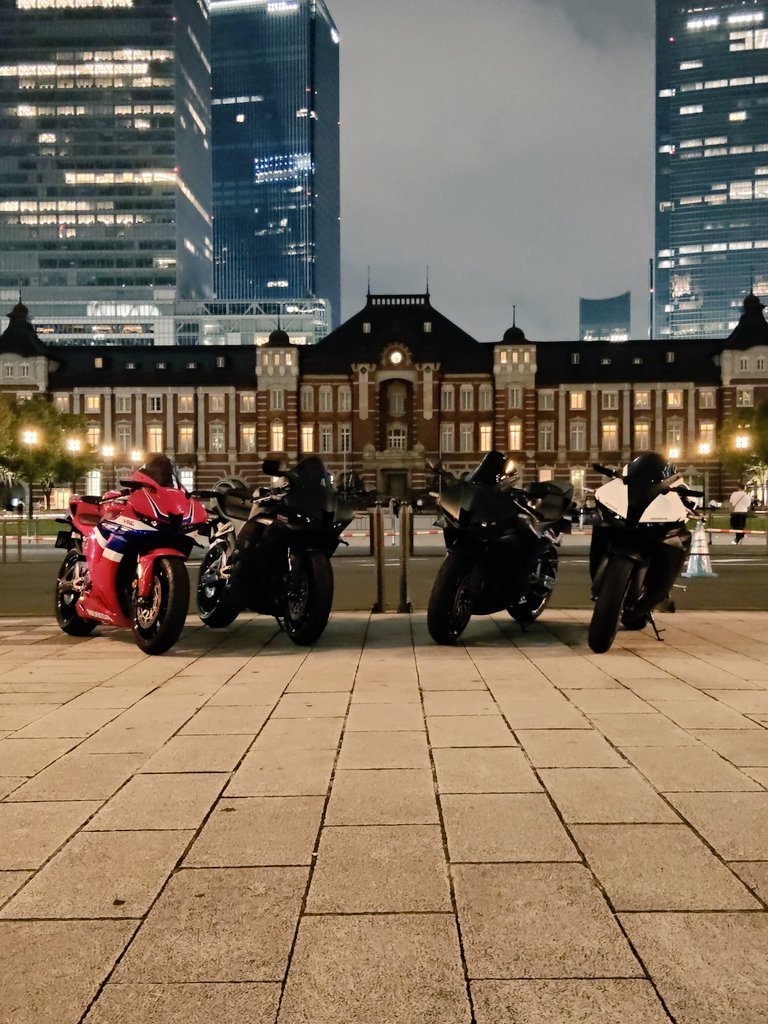 600rrrr's tweet photo. 名前:とむ
性別:🚹
年齢:24
住み:埼玉東部
愛車: CBR600RR(2024)
スポーツもネイキッドも関係なく友達欲しいです🙏関東勢ライダー一緒に走ってくれるひと募集！！！！
#バイク乗りとして軽く自己紹介
#バイク乗りと繋がりたい
#フォローして大拡散希望
#ツーリング
#CBR600RR
#CBRライダーもれなく兄弟 https://t.co/54E4IpIGsQ