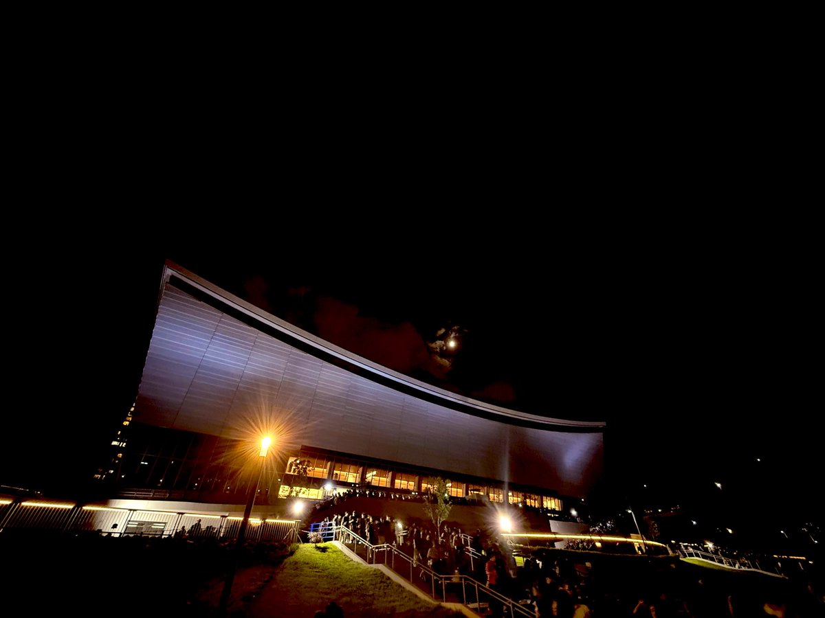 shinnosukeykt's tweet photo. #ロク漫祭 想像以上にガチエグヤバエモイベントでした◎エゴとエンタメとファンへの信頼が合わさった奇跡の夜。こんなのをもっと観たいんや俺は！！！！TOKYO FM、有明アリーナ、スピッツ、草野マサムネさん、ありがとさん！！ https://t.co/23LRCa4WrJ