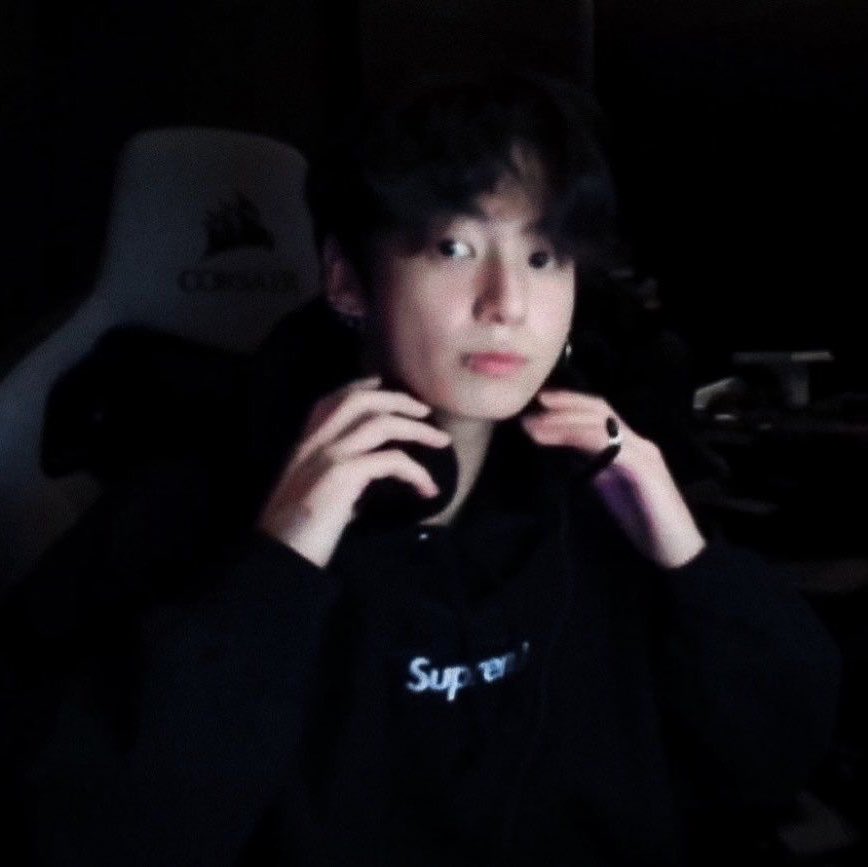 withgukk's tweet photo. Haven’t moved on from this live https://t.co/I53JHihJji
