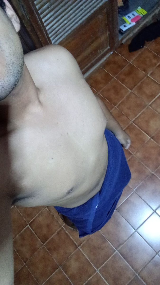 SOYKYOX's tweet photo. Bañadito 😏🔥🤤 https://t.co/KsRER4EbKc