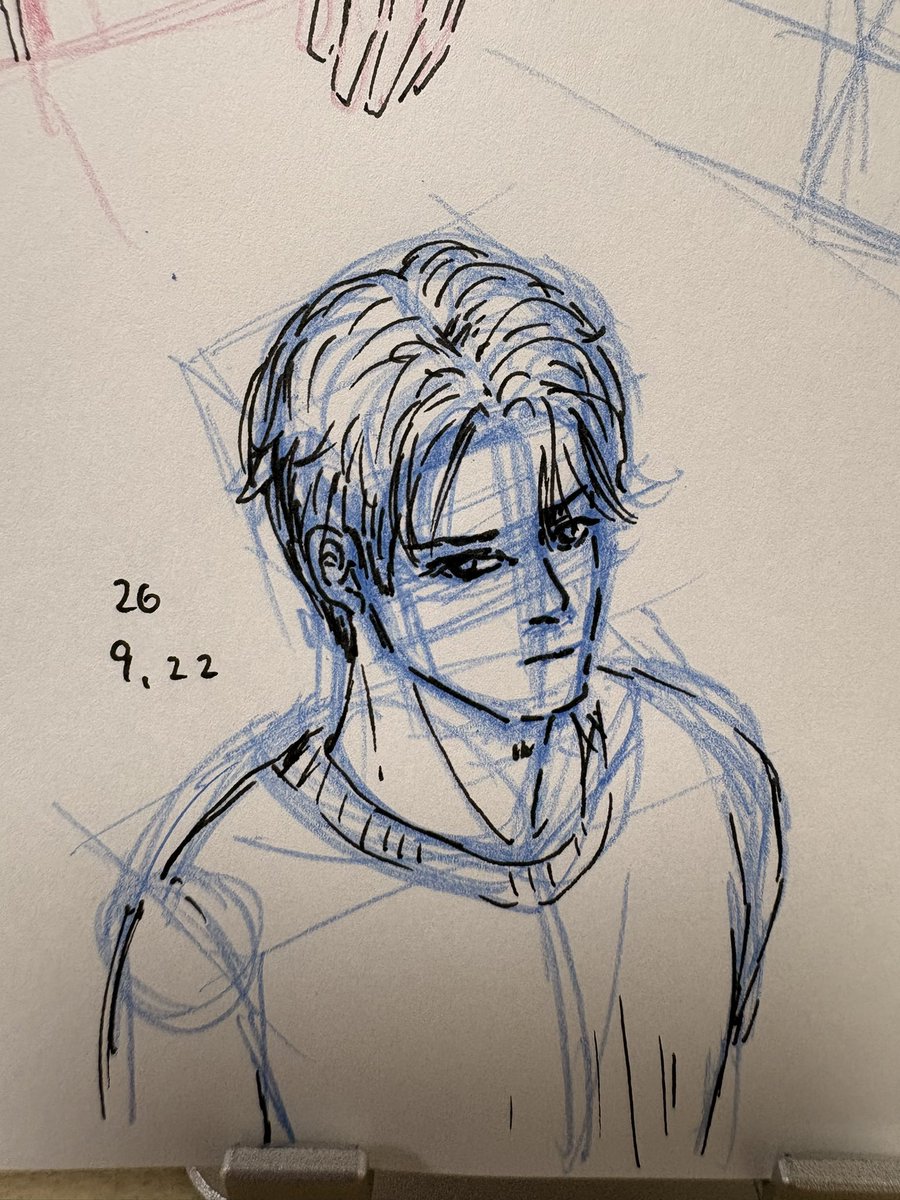 Sen_no_tochu's tweet photo. 今日の人物練習。
一枚目はパースと胴体の傾きを意識して描きました。
２枚目は目がずれちゃってる…
カラーシャーペン楽しい！

#人体練習 #クロッキー https://t.co/CPjzXRx4sY