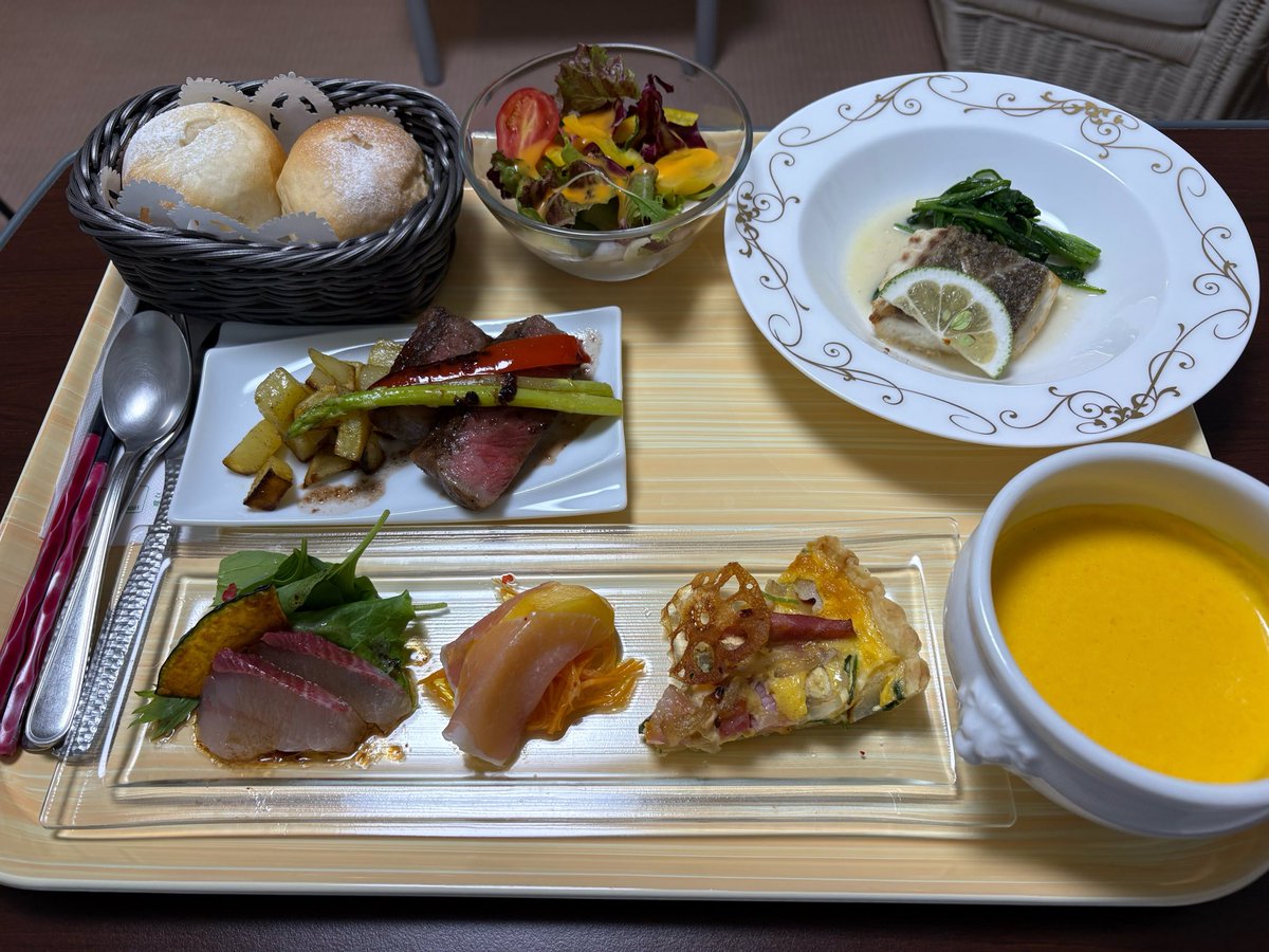 000405181's tweet photo. ご飯🥺💕💕💕 https://t.co/HHnR9r4ozw
