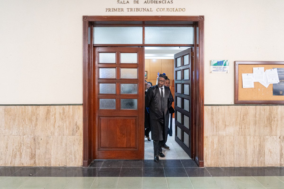 ProcuraduriaRD's tweet photo. Noticias | Mirna Ortiz:  el Ministerio Público documentó autorizaciones facturadas y cobradas al SeNaSa de procedimientos médicos no realizados

https://t.co/Q1JVCGMqfM https://t.co/5Sdjrslm2l