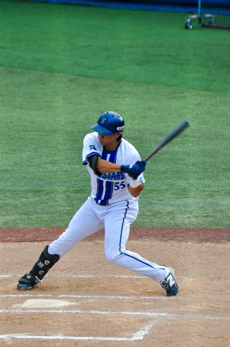 55_s_r__'s tweet photo. ツーベースヒット✨✨#井上絢登 #baystars https://t.co/gTTkVigR4U