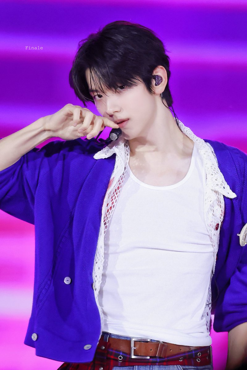 finalesoob's tweet photo. 260922 인기가요 
#수빈 #SOOBIN #スビン
#투모로우바이투게더 #TXT https://t.co/cYRZT8blrm