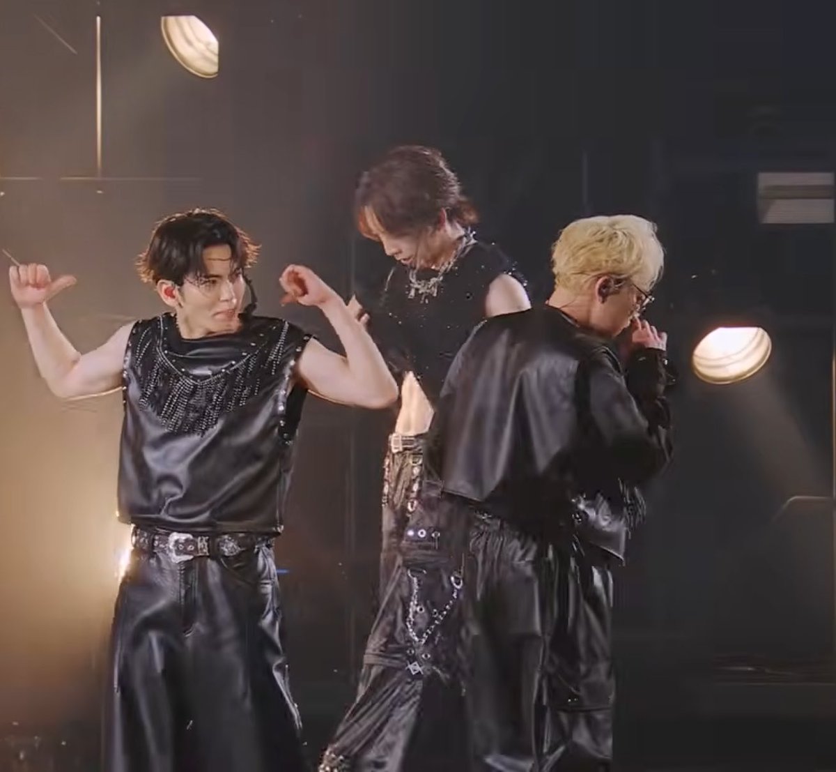 p_tigs2's tweet photo. 初見の時息できなくて苦しかった
映像に残してくれてネ申✨✨😻
ロキパアドレナリン出まくるからダイスキ💖 https://t.co/ZQLTCyBHGJ
