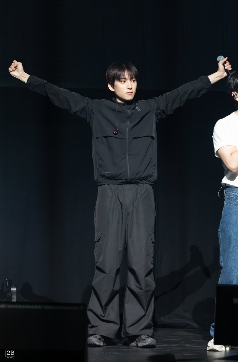 olbll3's tweet photo. 260913      
B1A4 15TH ANNIVERSARY FAN-CON [D-DAY] in JAPAN
TOKYO Day-2
SOUND CHECK

짝고 귀여운 181
#B1A4 #공찬 @B1A4_gongchan https://t.co/xR8cRkcWlK