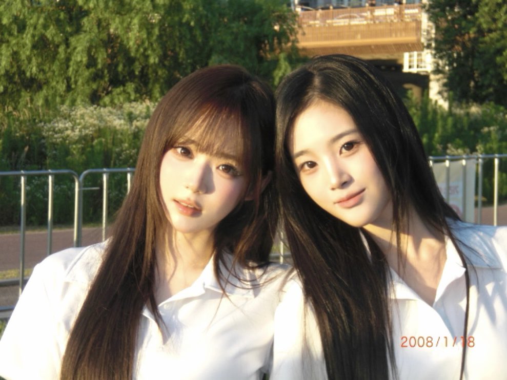 hamhamm806's tweet photo. 아막이름이똑같은첫번째멤버마지막멤버라는거갑자기너무오타쿠같고좋은거같음…// 서연즈쳐하자 https://t.co/cxpN36kISB