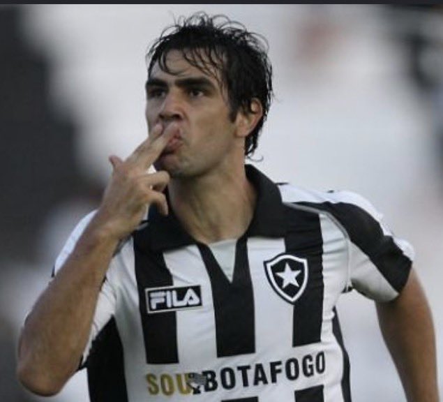 emitebfr's tweet photo. TODO DIA UM ATACANTE DO BOTAFOGO MELHOR QUE O ARTHUR CABRAL

DIA 3: HERRERA https://t.co/AeZ3n3xWto