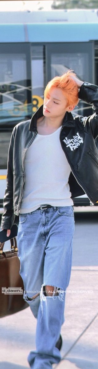 sangwonzies's tweet photo. sangwon always turning the airport into his own personal fashion runway #divawon https://t.co/tbrBrfPqyg