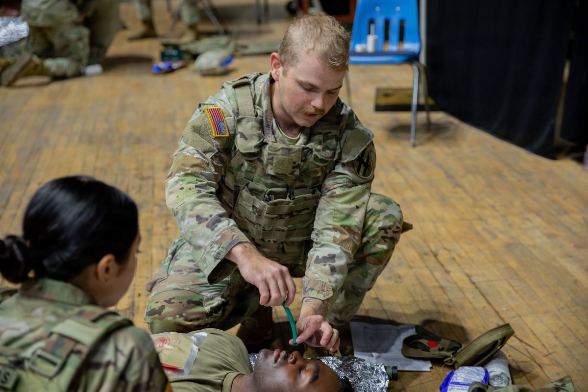 DCGuard1802's tweet photo. Training builds the skills and agility our service members need to adapt to changing situations, engage meaningfully with the community and respond when needed. @USNationalGuard https://t.co/5TwYUh0tAz