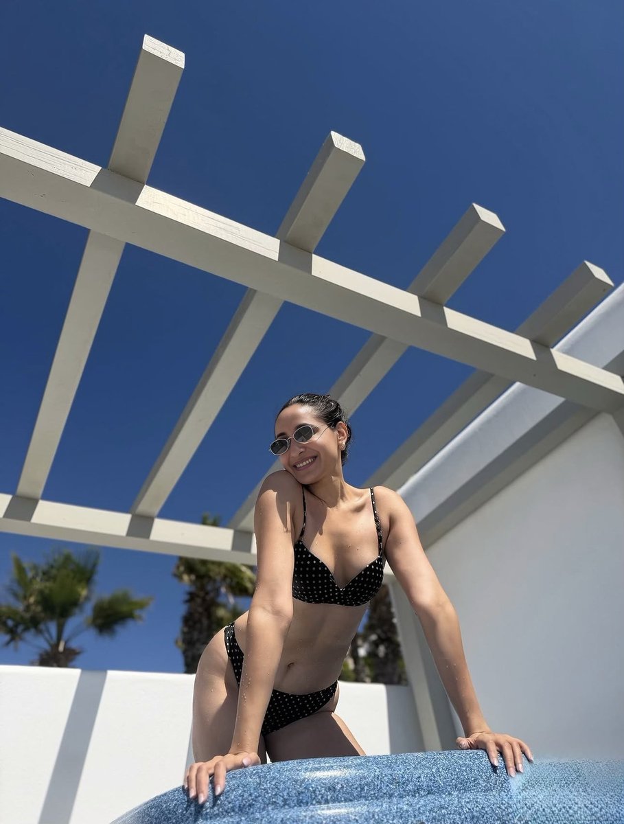 PriyaVarrier66's tweet photo. Actress Pragya Jaiswal Latest HD Bikini Pictures ❤️🫶🏻 https://t.co/z6f4IpSxV8