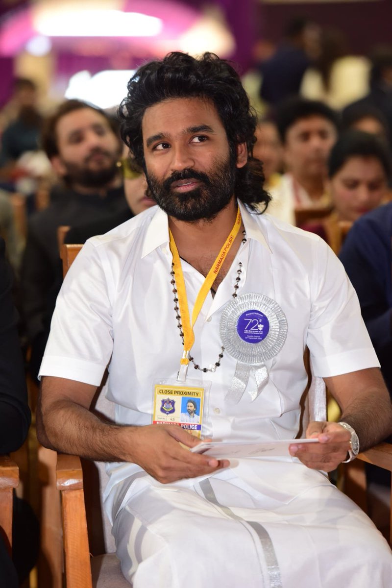 Dhanush_Trends's tweet photo. சம்பவம் உறுதி! #D56 🧨💥

@dhanushkraja @tamizh018 https://t.co/BtijQtT9jE