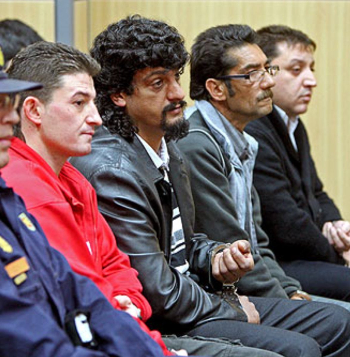 MarBalCas's tweet photo. El clan de "los Rochos" pide personarse como jurado popular en el juicio de Begoña Gómez https://t.co/2jKNUy57xi