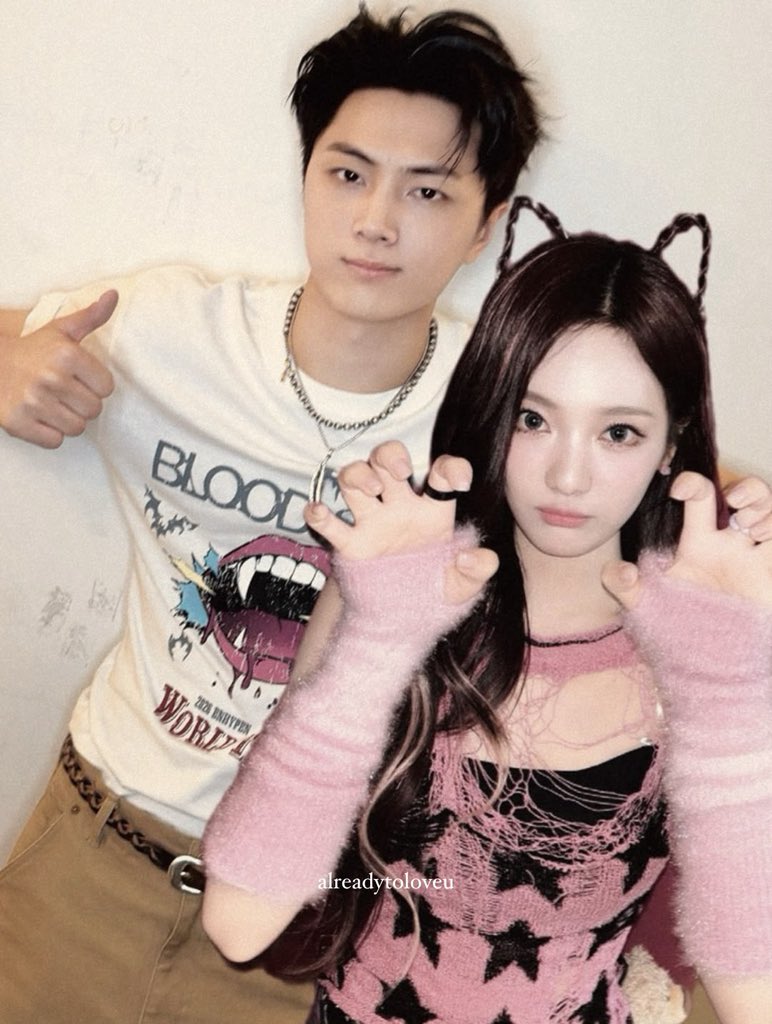alreadytoloveu's tweet photo. miawwww😸😾 https://t.co/v8BBaCkRFM