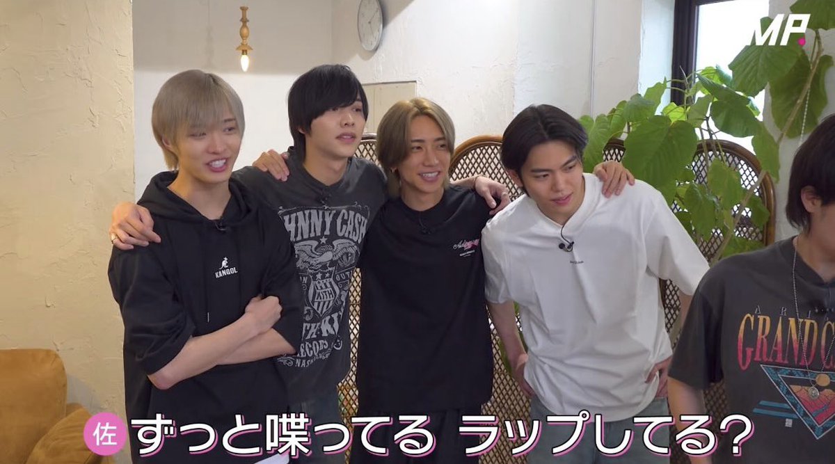 _minaly92's tweet photo. こちとらな❤️❤️たんも神席引いてくれて感謝( ◜ω◝ )みんなで目線貰おうな(公演中変なことするなよ) https://t.co/8mFyhnfvY0