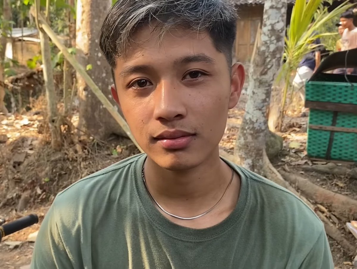 bersatubuh's tweet photo. moles muta kalo malem suka diciumin kikik https://t.co/bRY1GsX9PY