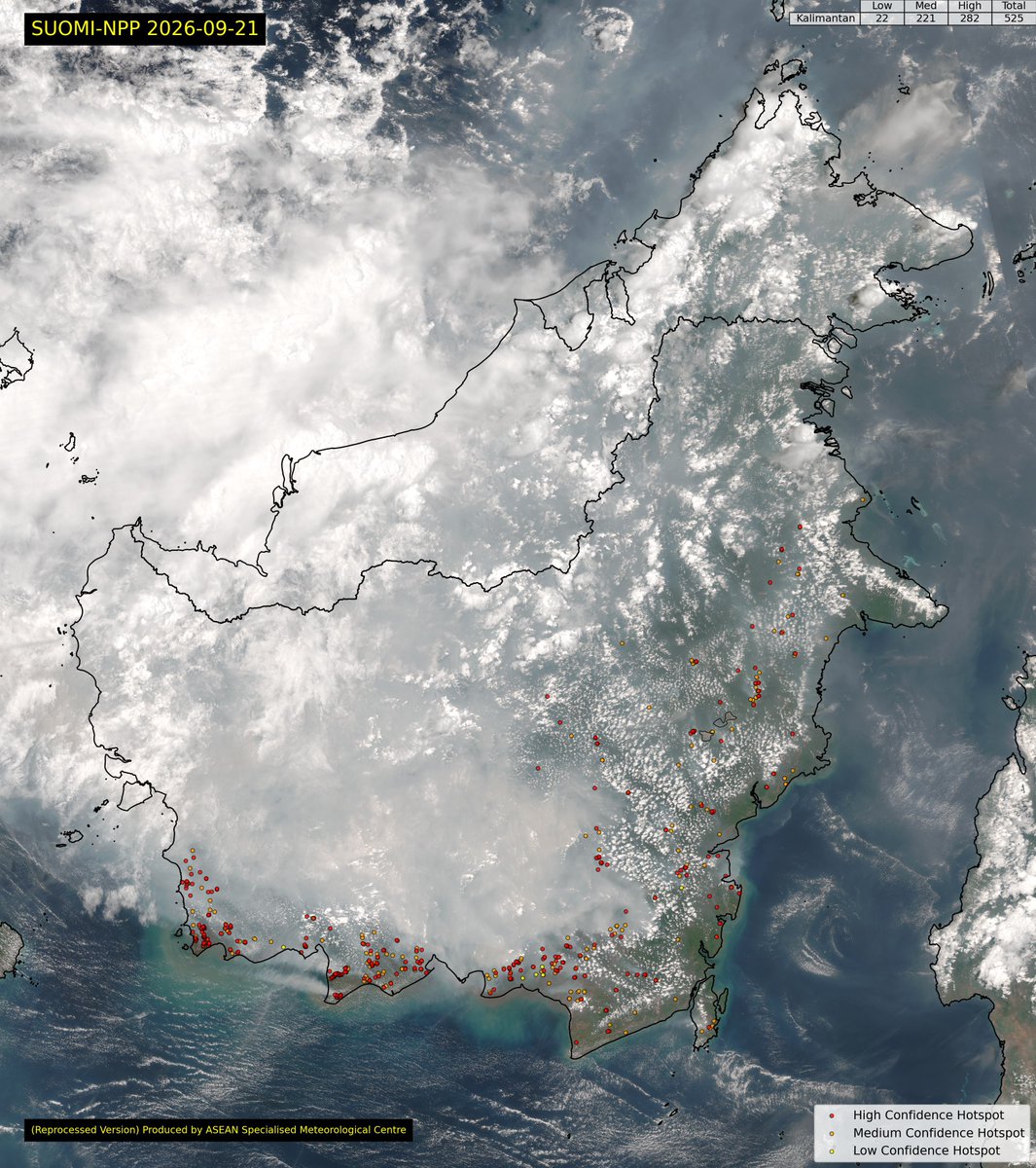 Teguhwidiarto's tweet photo. Update badnews dari Kalimantan, 
Masih tertutup oleh pekatnya asap kebakaran hutan dan lahan, 
Mohon bantuan doa dari rekan-rekan semua, semoga segera diturunkan hujan, 

Ini penampakannya dari citra satelit Suomi-NPP ; NOAA-20 dan Himawari-9
Data dari ASMC ; NASA Firms dan BMKG https://t.co/zaqagubkO6