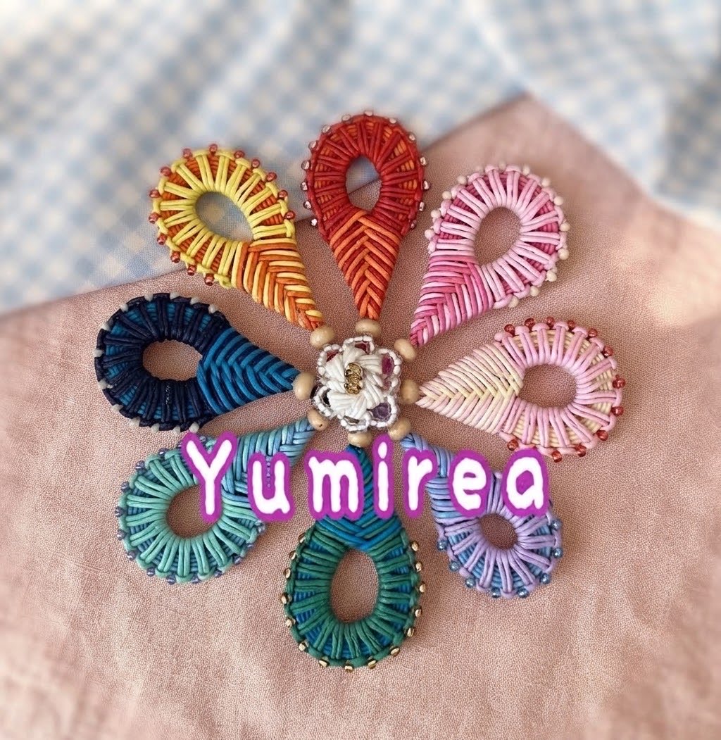 yu_mirea's tweet photo. #シルバーウィークはフォロワーさんが増えるらしい 
明日でシルバーウィーク終わるし、私の作品でフォロワーさん増えます？
クラフトバンド(紙紐)で編んで作ってます✨️
増えたら私が泣いて喜びます(笑) https://t.co/b9ZC0Yz1Bj