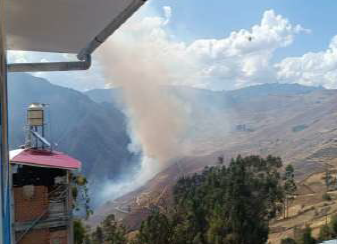 COENPeru's tweet photo. Áncash: el 21/9 se registró un #IncendioForestal que ocasionó daños a cobertura natural en el sector Lachog, distrito San Pedro de Chana, provincia Huari. Autoridades locales y personal de seguridad ciudadana lograron extinguir el fuego. Municipalidad distrital elabora la #EDAN.